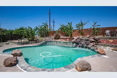 655 W Creekside Circle, Dixon, CA 95620 - Photo 37