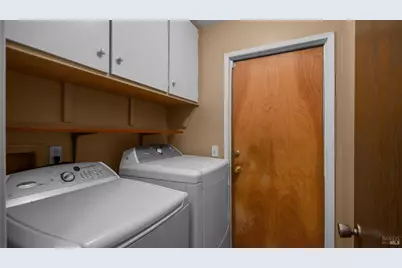 655 W Creekside Circle, Dixon, CA 95620 - Photo 27