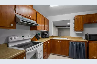 655 W Creekside Circle, Dixon, CA 95620 - Photo 17