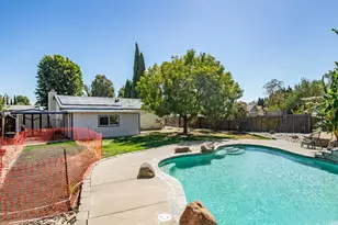 655 W Creekside Cir, Dixon, CA 95620 - Photo 45