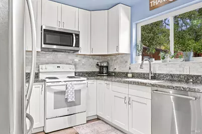 1764 Las Raposas Court, Santa Rosa, CA 95409 - Photo 9