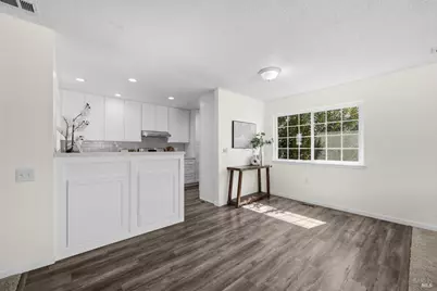 111 McKinley Circle, Vacaville, CA 95687 - Photo 5