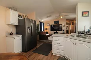 8 Mast Dr, Suisun City, CA 94585 - Photo 11