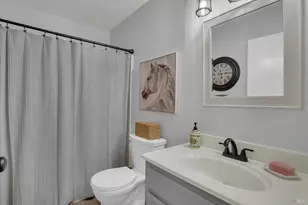 704 Almond St, Suisun City, CA 94585 - Photo 13