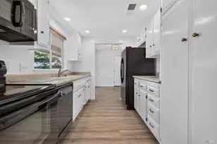 2 Valley Green St, Santa Rosa, CA 95409 - Photo 9