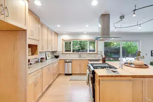 2140 Alejandro Dr, Santa Rosa, CA 95405 - Photo 17