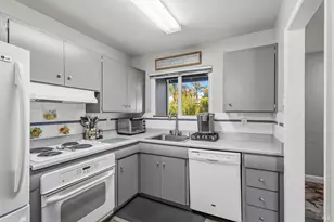 110 Allan Ave, Rohnert Park, CA 94928 - Photo 3