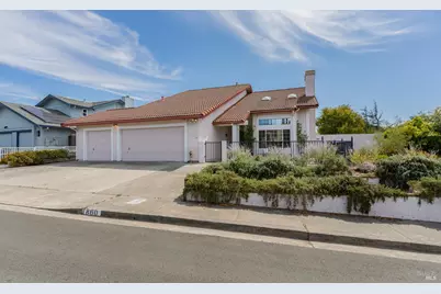 860 Hanlon Way, Benicia, CA 94510 - Photo 1