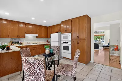 860 Hanlon Way, Benicia, CA 94510 - Photo 21