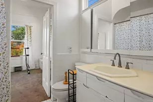 1160 Powell St, Oakland, CA 94608 - Photo 29