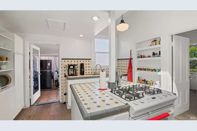 1160 Powell Street, Oakland, CA 94608 - Photo 17