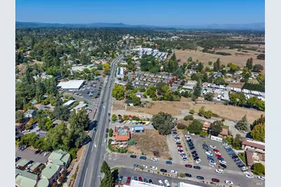 1015 Gravenstein Avenue, Sebastopol, CA 95472 - Photo 31