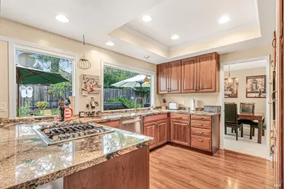 7125 Fairfield Drive, Santa Rosa, CA 95409 - Photo 9