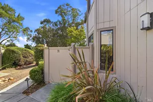 31 Wharf Cir, San Rafael, CA 94903 - Photo 1
