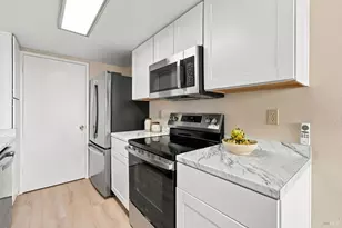 31 Wharf Cir, San Rafael, CA 94903 - Photo 7