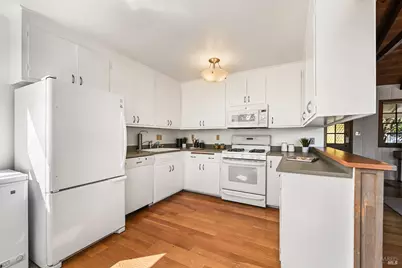 18 Plumas Avenue, San Anselmo, CA 94960 - Photo 21