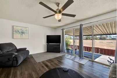630 Yellowstone Drive, Vacaville, CA 95687 - Photo 5