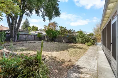 2117 Harris Court, Santa Rosa, CA 95401 - Photo 37