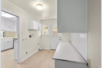 2117 Harris Court, Santa Rosa, CA 95401 - Photo 7