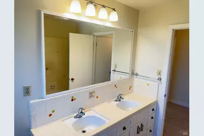 2117 Harris Court, Santa Rosa, CA 95401 - Photo 25
