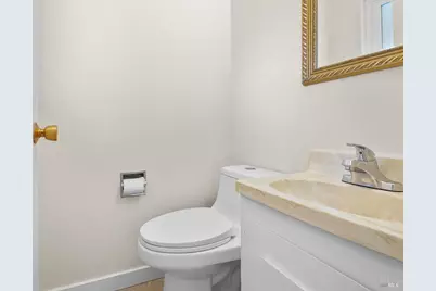 2117 Harris Court, Santa Rosa, CA 95401 - Photo 43