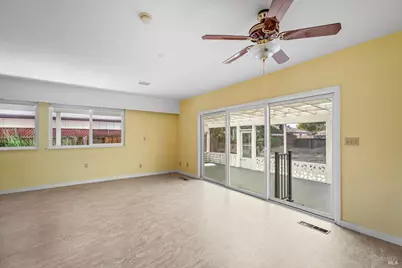 2117 Harris Court, Santa Rosa, CA 95401 - Photo 13