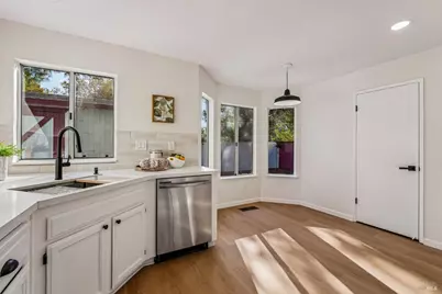 341 Ridgecrest Circle, Suisun City, CA 94585 - Photo 21