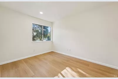 341 Ridgecrest Circle, Suisun City, CA 94585 - Photo 47