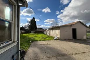 909 Hendley St, Santa Rosa, CA 95404 - Photo 31