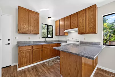 235 Willow Street, Santa Rosa, CA 95401 - Photo 11