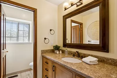 75 Atherton Oaks Drive, Novato, CA 94945 - Photo 33
