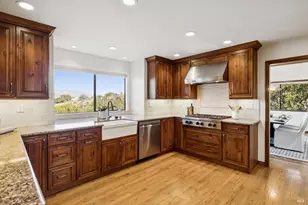 75 Atherton Oaks Dr, Novato, CA 94945 - Photo 19