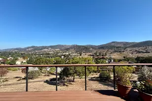 6347 Meadowridge Dr, Santa Rosa, CA 95409 - Photo 5