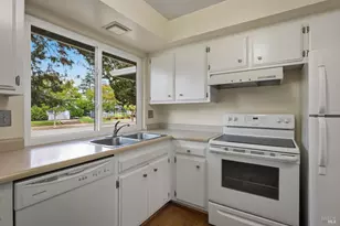 528 Nason St, Santa Rosa, CA 95404 - Photo 13