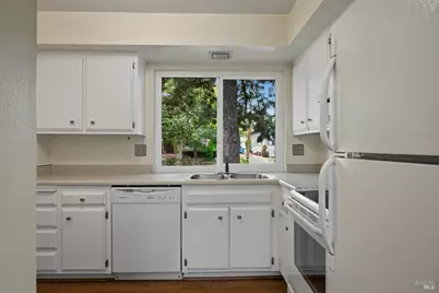 528 Nason Street, Santa Rosa, CA 95404 - Photo 11