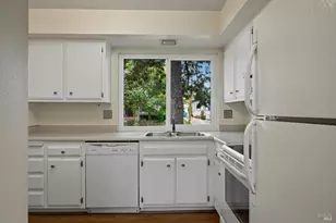 528 Nason St, Santa Rosa, CA 95404 - Photo 11