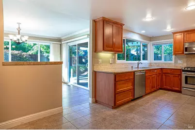 6401 Meadow Creek Lane, Santa Rosa, CA 95409 - Photo 13
