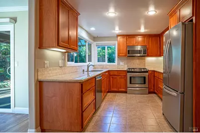 6401 Meadow Creek Lane, Santa Rosa, CA 95409 - Photo 11