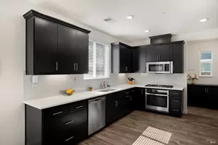 7465 Walker Wy, Rohnert Park, CA 94928 - Photo 9