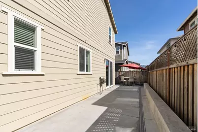 7465 Walker Way, Rohnert Park, CA 94928 - Photo 31