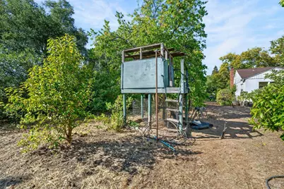 910 S Cloverdale Boulevard, Cloverdale, CA 95425 - Photo 41