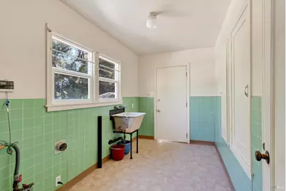 910 S Cloverdale Boulevard, Cloverdale, CA 95425 - Photo 13