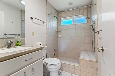 910 S Cloverdale Boulevard, Cloverdale, CA 95425 - Photo 31