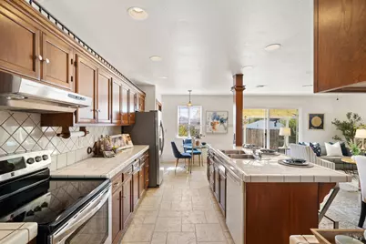 209 Sandalwood Court, Vallejo, CA 94591 - Photo 17