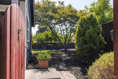 2371 Stonehouse Drive, Napa, CA 94558 - Photo 9