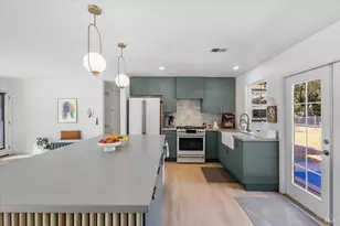 2460 W Dry Creek Rd, Healdsburg, CA 95448 - Photo 13