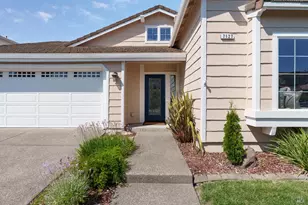7127 17th Hole Dr, Windsor, CA 95492 - Photo 3