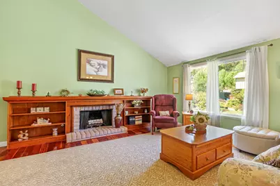 525 Malobar Drive, Novato, CA 94945 - Photo 13