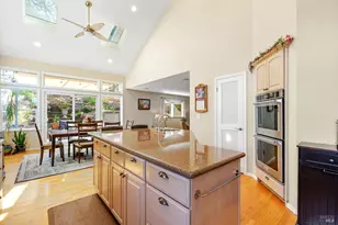 525 Malobar Dr, Novato, CA 94945 - Photo 3