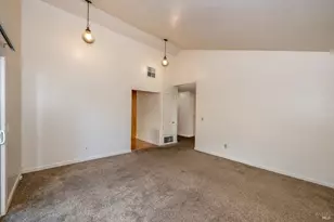 971 Estes Dr, Santa Rosa, CA 95409 - Photo 7
